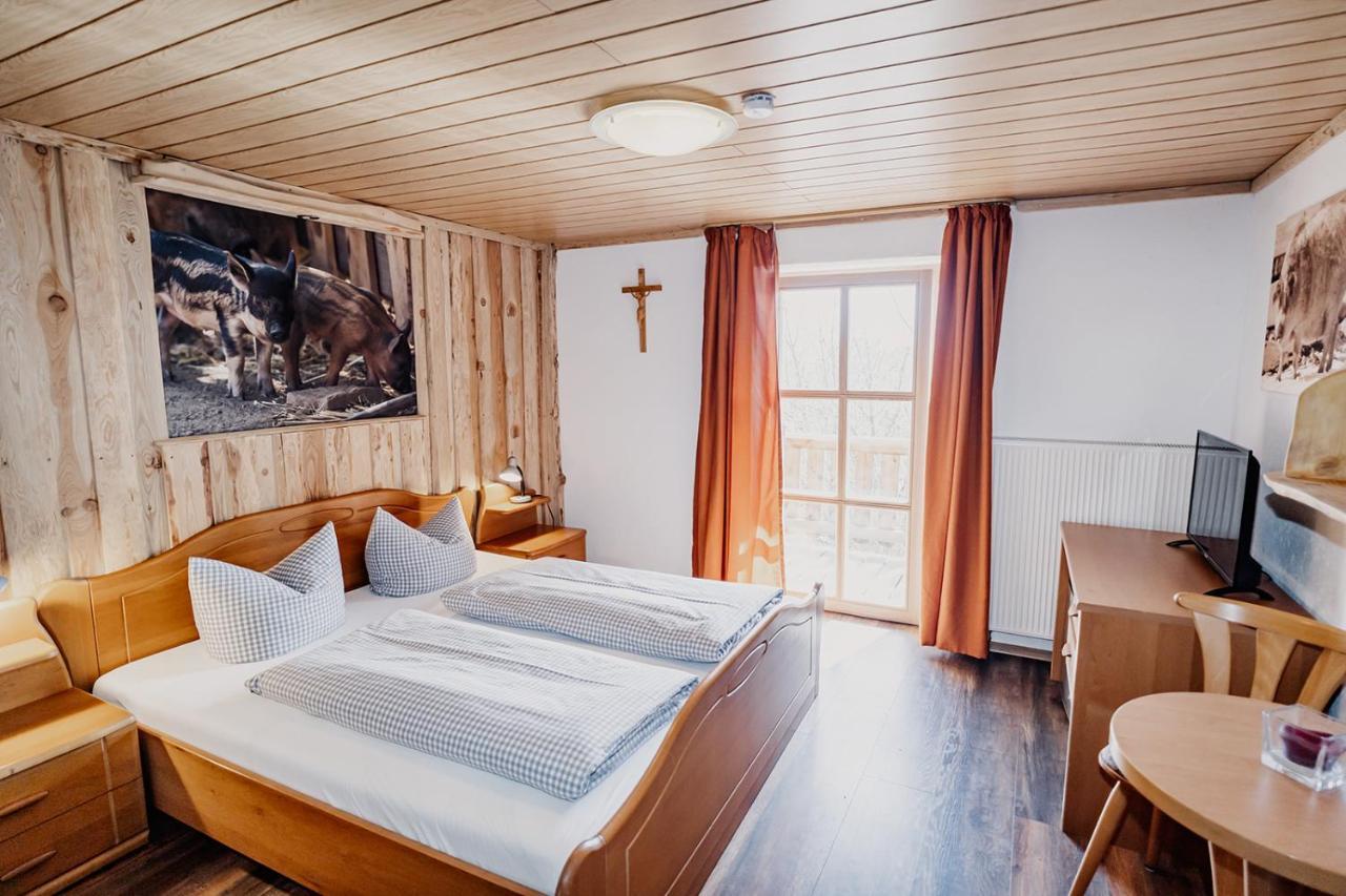 Landhotel Zum Matthiasl Bischofsreut Ngoại thất bức ảnh